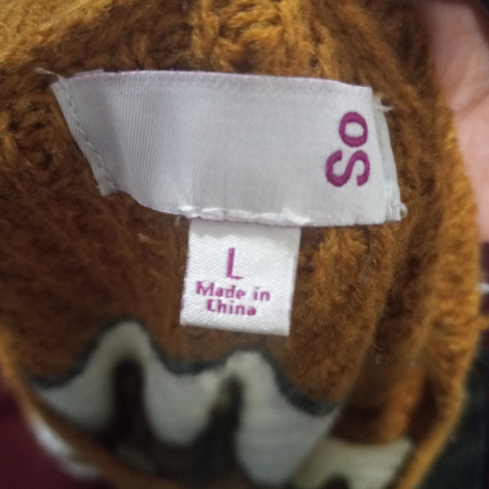 Two  So Sweaters - Picture 6 of 10